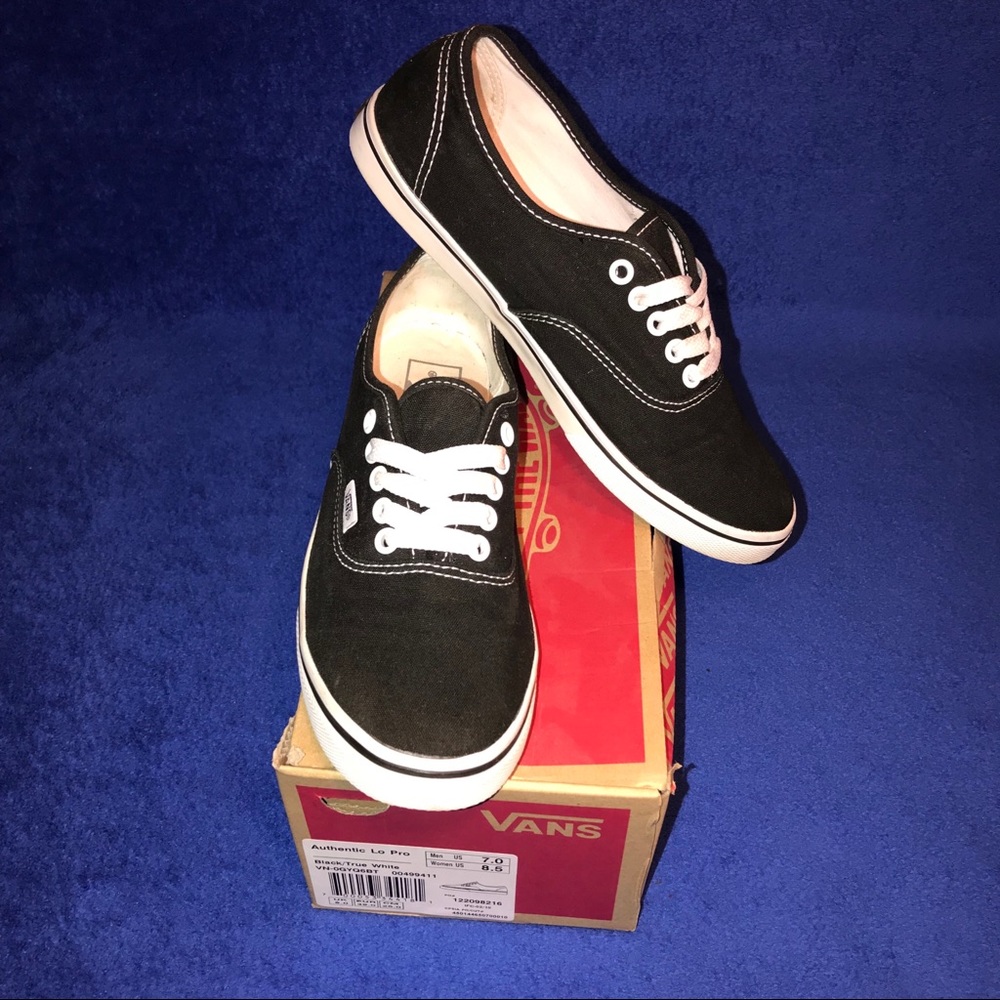 Vans Authentic Lo Pro Skate Shoe